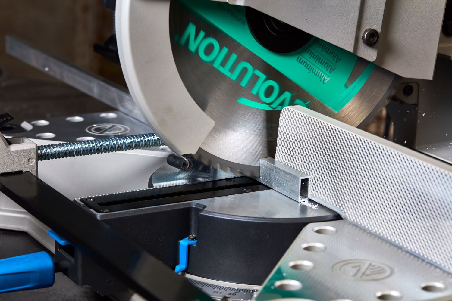 Disco Especial TCT para Sierra Circular Evolution de 210mm, 60 Dientes y Agujero de 25.4mm para Aluminio