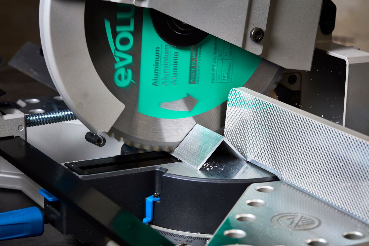 Disco Especial TCT para Sierra Circular Evolution de 185 mm, 60 Dientes y Agujero 20mm para Aluminio