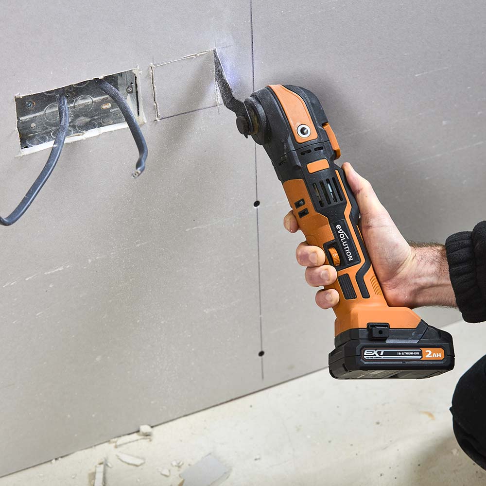 Herramienta Multifuncional Inalámbrica R18MLT-Li Evolution con Batería de 2Ah y Cargador