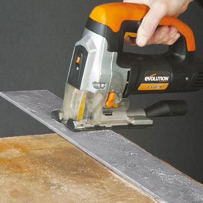 Sierra de calar RAGE7-S  Evolution con control de velocidad variable (710 W)
