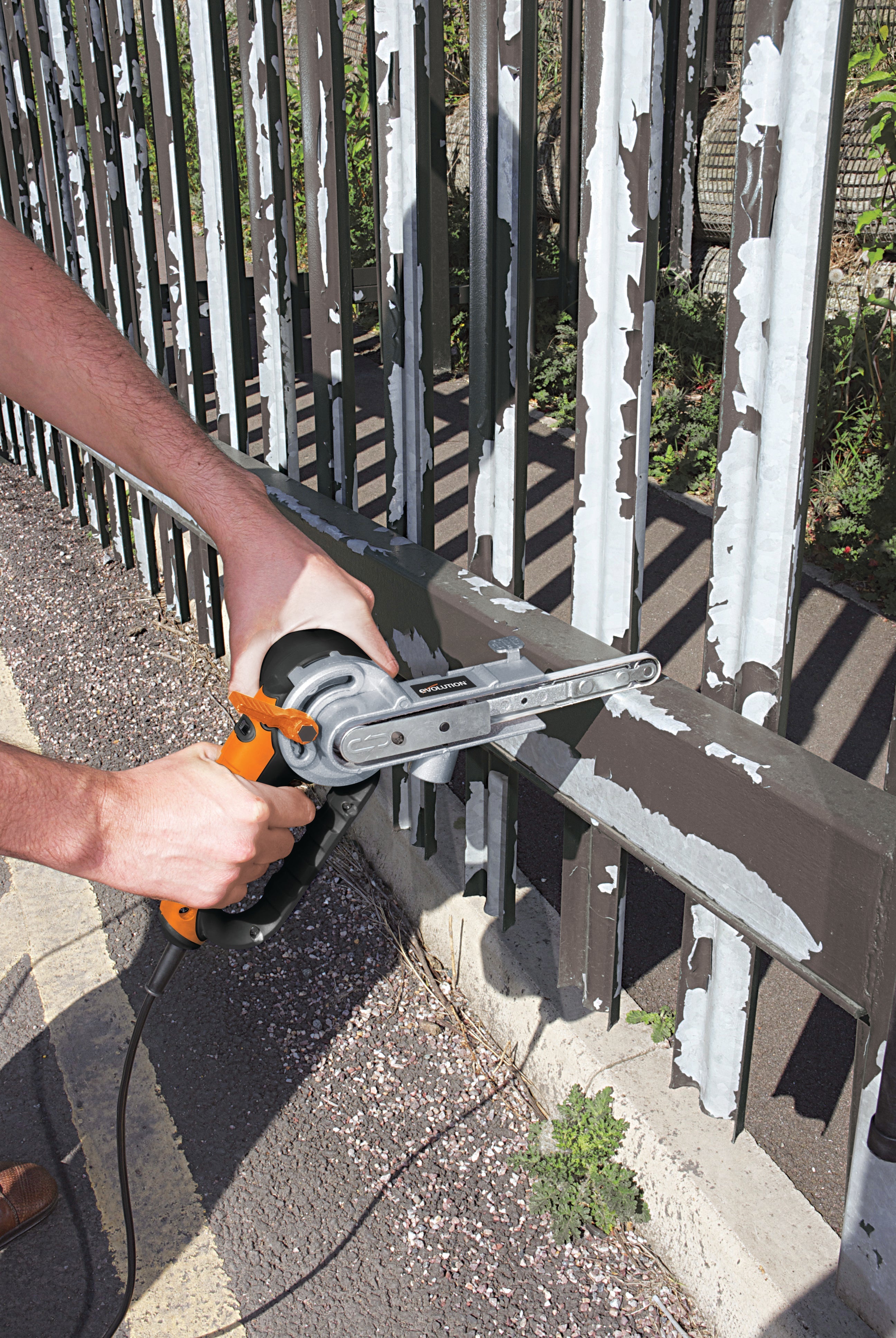 Lijadora Eléctrica de Banda Estrecha Evolution (13mm x 457mm) 3 Lijas de Banda incluidas